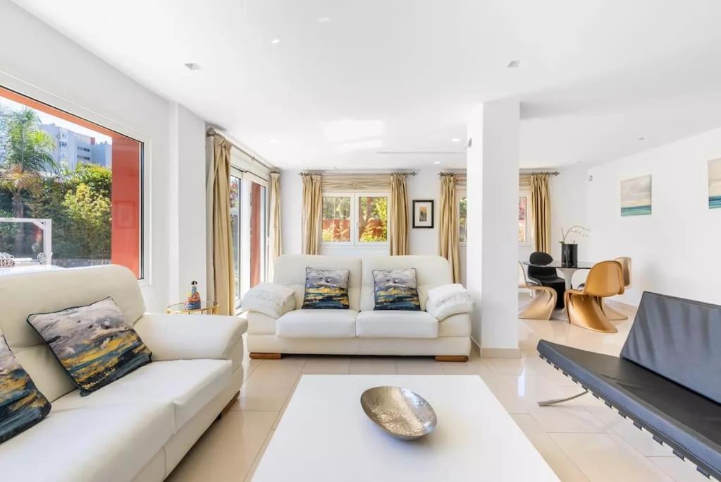 Ohana Luxury Villa With Heated Pool Малага Екстериор снимка