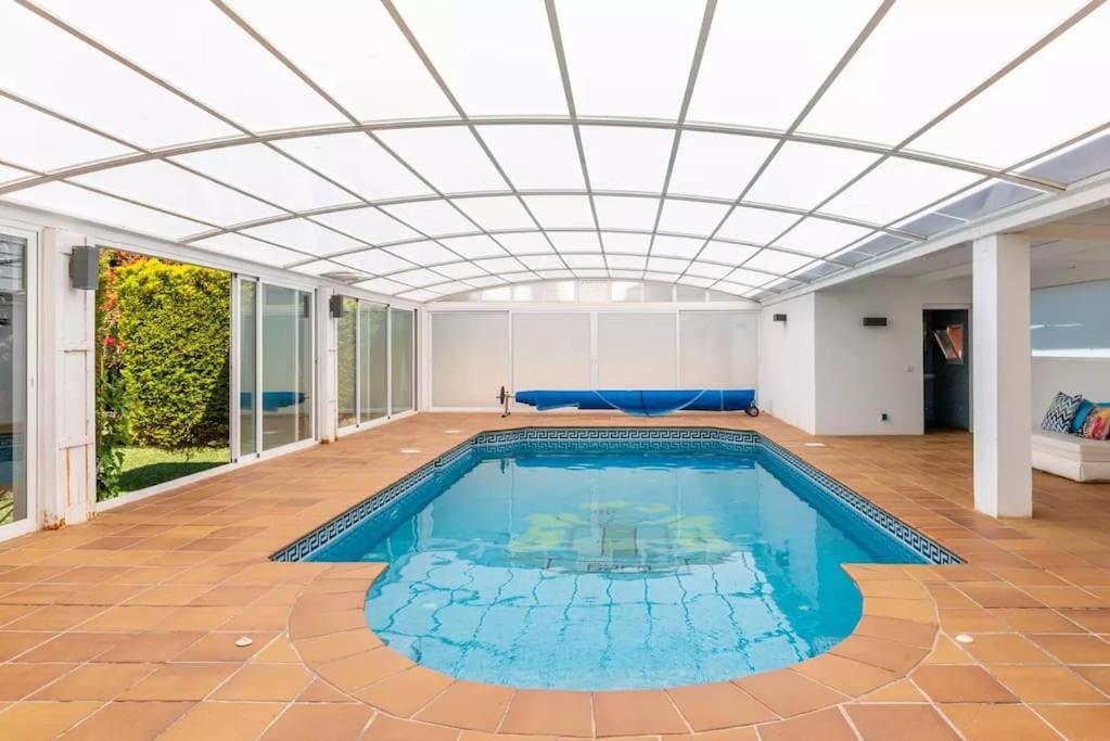Ohana Luxury Villa With Heated Pool Малага Екстериор снимка